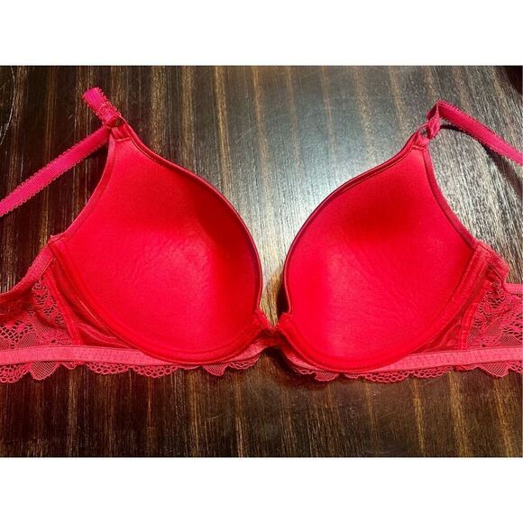 Wacoal red lace luscious push up bra size 38B with lace discontinued style 65897 - Picture 7 of 8
